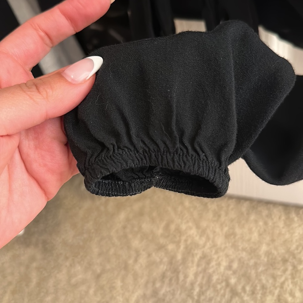 Brandy Melville cover up - Picture 2 of 3